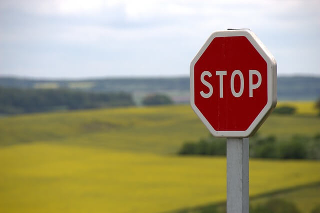 znak stopu